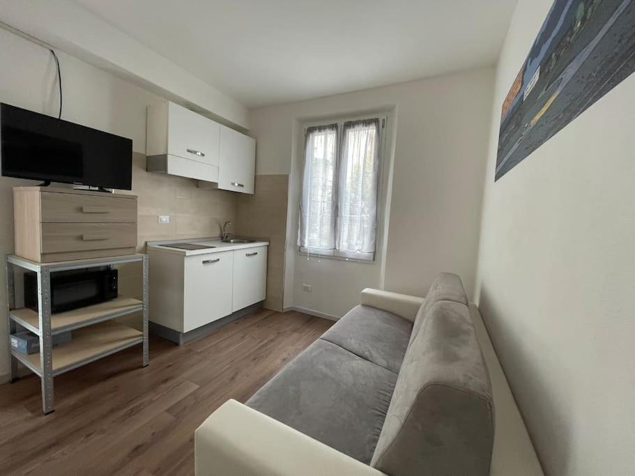 L'Etrange Rendez-Vous Tome 1 Apartment Carona  Bagian luar foto