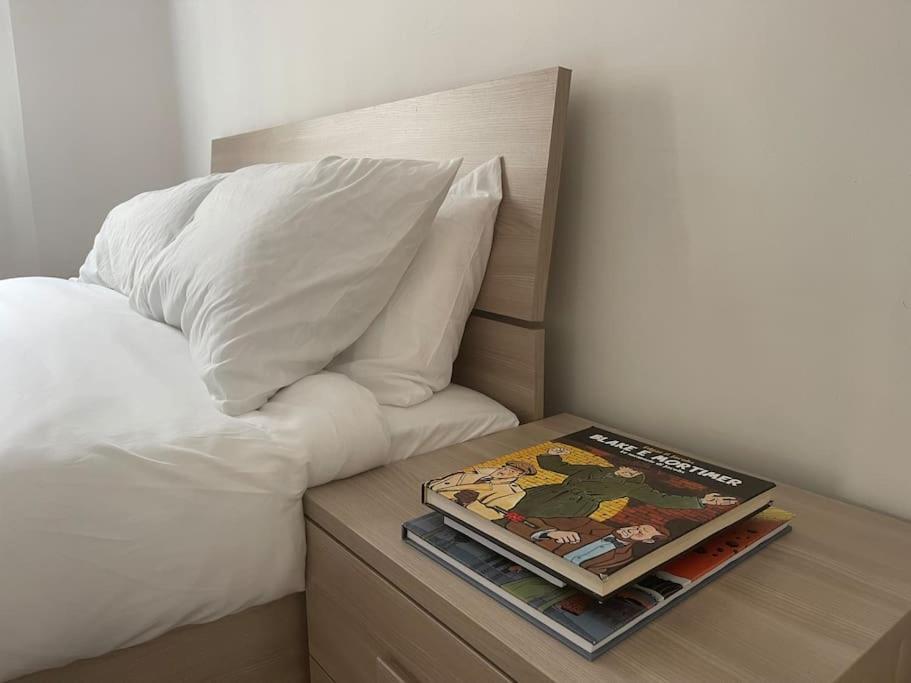 L'Etrange Rendez-Vous Tome 1 Apartment Carona  Bagian luar foto